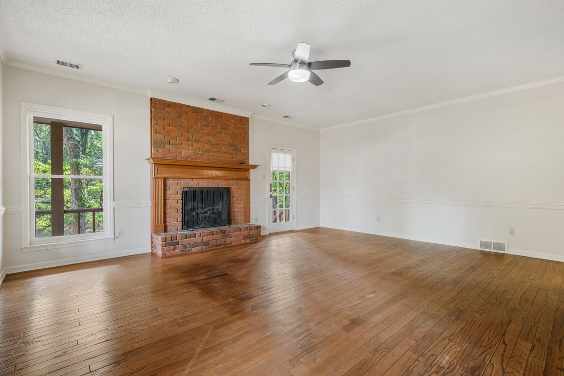 next background image