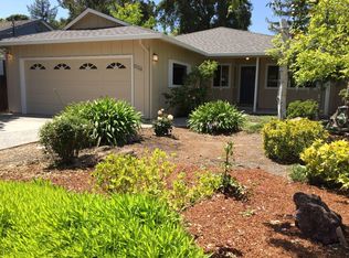 2120 Valparaiso Ave, Menlo Park, CA 94025