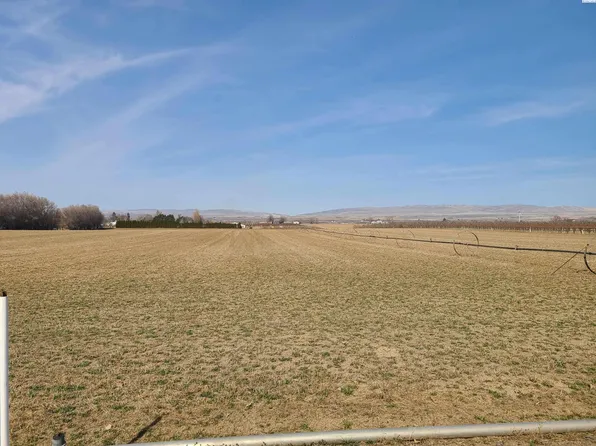 3960 E Edison Rd, Sunnyside, WA 98944