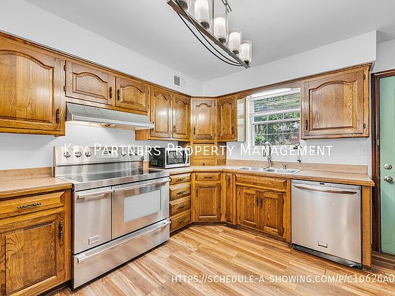 5th image of 9120 Central St