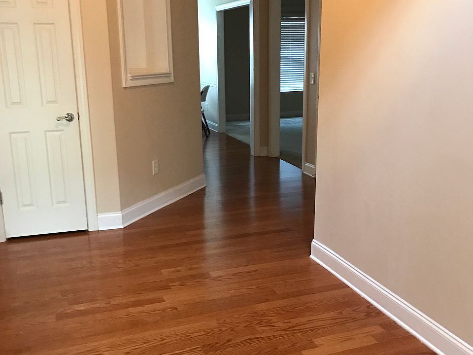 1st image of 898 Pine Cove Dr