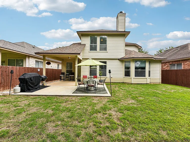 10216 Anahuac Trl — Photo 37