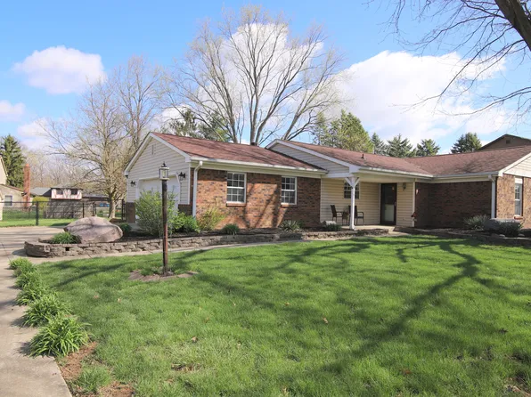 104 Apple Tree Ct, Fishers, IN 46038