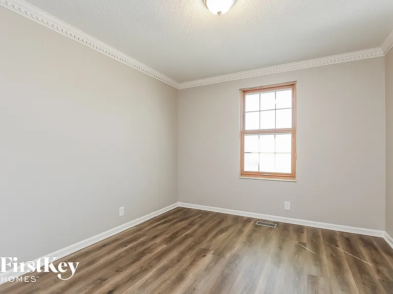 3504 Wood Bridge Dr — Photo 12