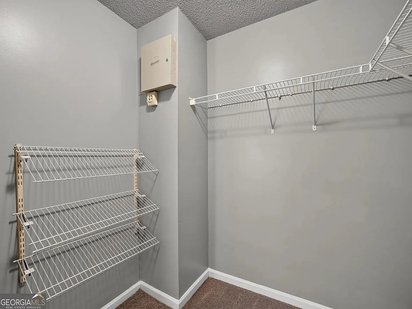 Room in 3 Bedroom Home in Conyers — Photo 3