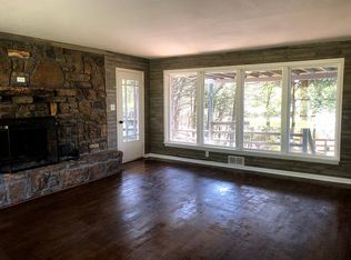 8765 Stuckey Ln, Rogers, AR 72756