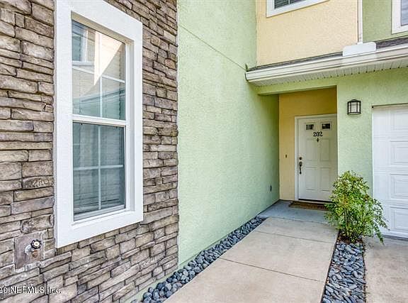 4th image of 105 E Pine Hollow Trl Unit 202