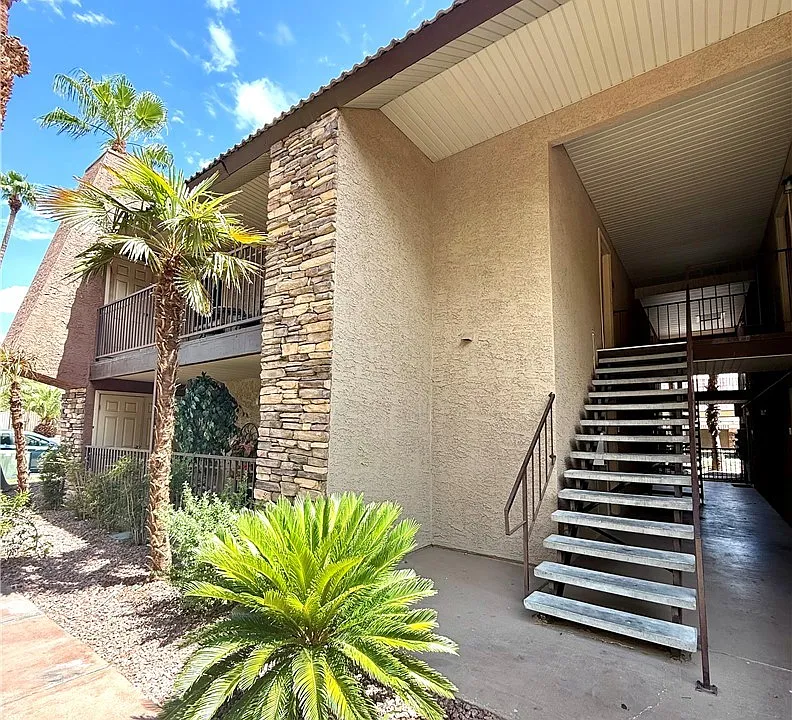 5041 River Glen Dr #94