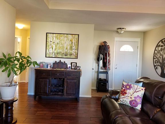 5th image of 424 N Murphy Dr
