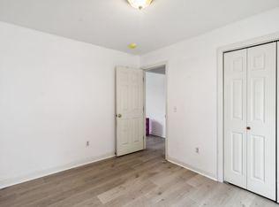 43 W Elderkin Ave, Groton, CT 06340