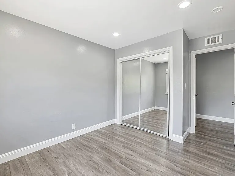 262 Tradewinds Ct #4 — Photo 8