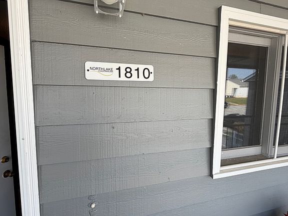 3rd image of 1810 Northlake Dr #1810