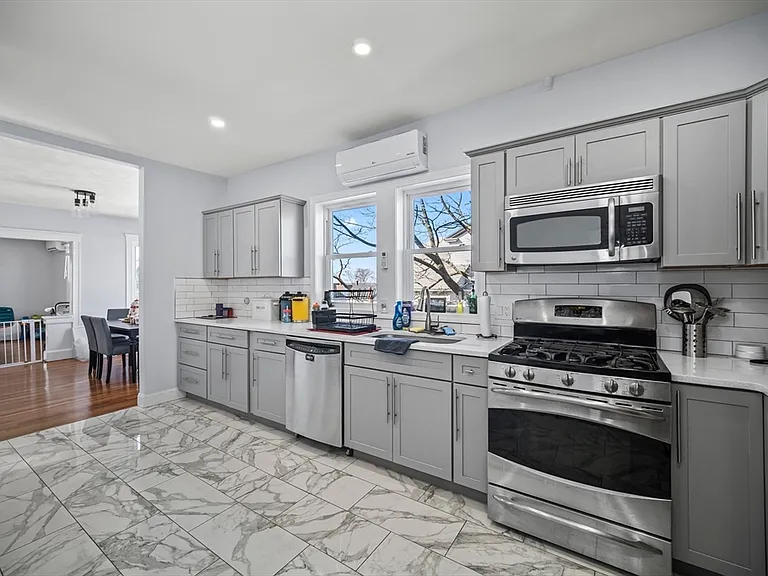 455 Broadway #2 — Photo 13
