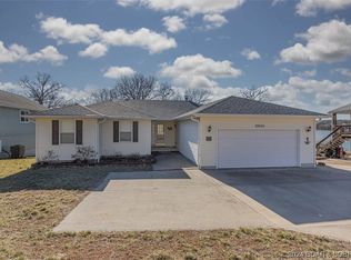 28045 Oxbow Dr, Warsaw, MO 65355