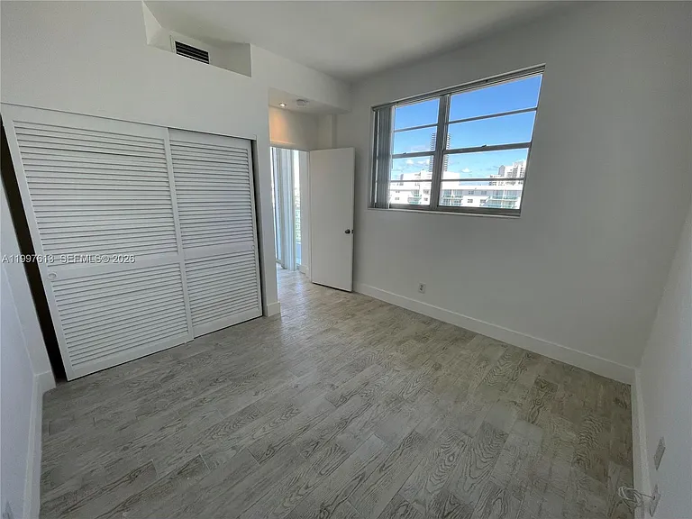 19390 Collins Ave #2 — Photo 14