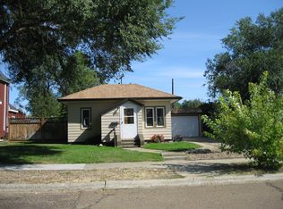 302 3rd Ave N, Glasgow, MT 59230