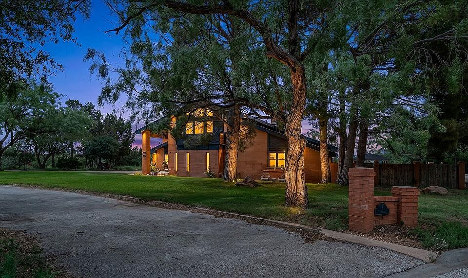 1st image of 2 Kiowa Cir