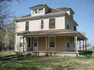 1761 B Rd, Jewell, KS 66949