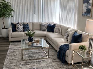 Lb2560 (Rubs - Manual), Long Beach, CA 90806