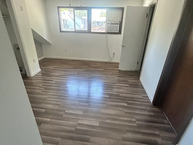 630 Bellevue St — Photo 7