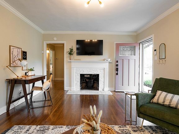 5th image of 3638 Charleswood Ave