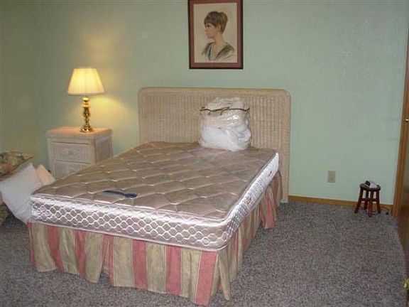M Bedroom