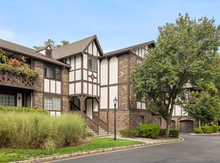 1209 Faulkner Ct #1209, Mahwah, NJ 07430
