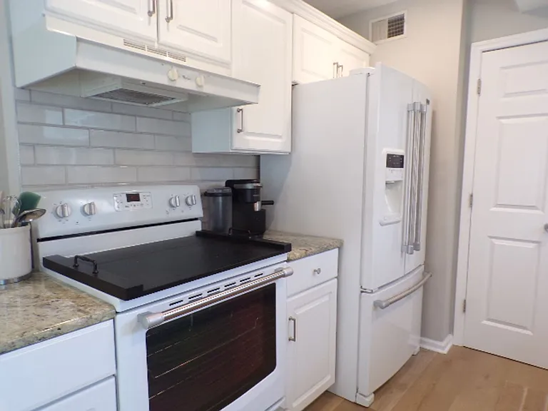 10 Cobblestone Ct — Photo 12
