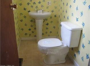 481 Sylvan Ave, Waterbury, CT 06706