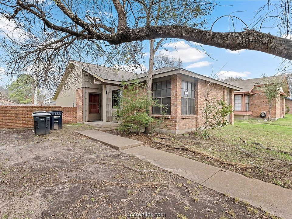 1st image of 703 Lincoln Ave