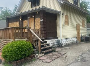 946 E Hickory St, Kankakee, IL 60901