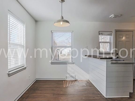5th image of 4360 Davenport St #4362