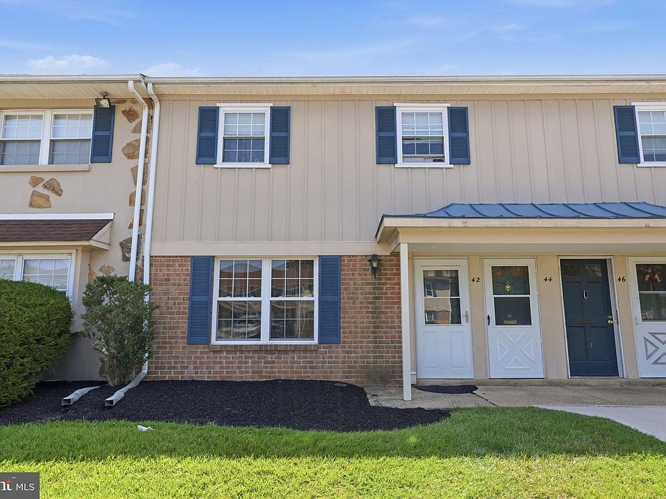1st image of 42 Kearney Dr