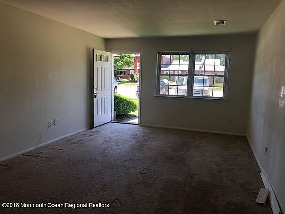 5th image of 104 Belinda Ct