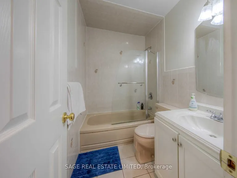 230 Balliol St #MAIN — Photo 14