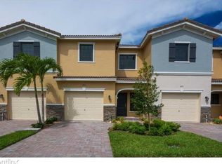 355 NE 194th Ter, Miami, FL 33179