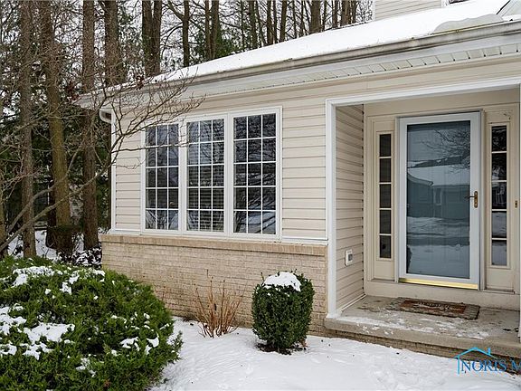 3rd image of 7921 Hidden Harbour Dr