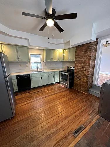 424 N Massanutten St #1 Photo 1