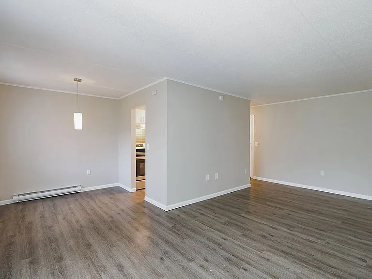 The Evalee Apartments — Photo 32