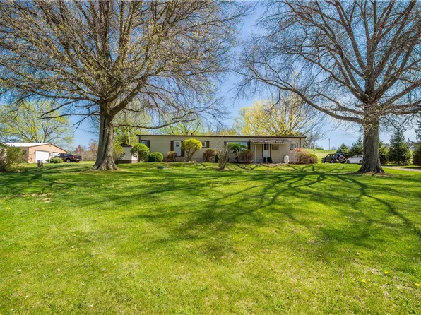 269 Rainey Rd, Eighty Four, PA 15330