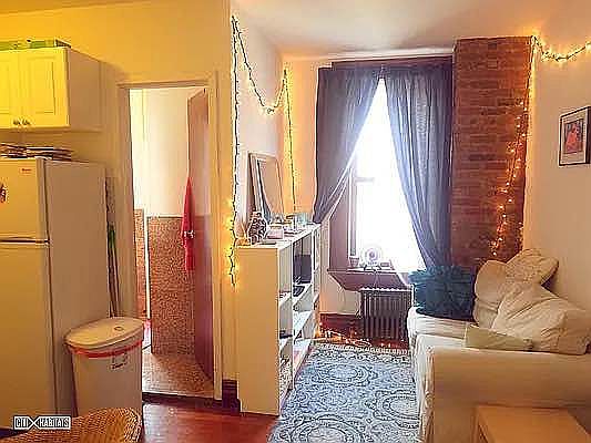 2nd image of 156 E 85th St #28