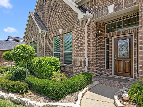 5th image of 90 Rivercove Ln