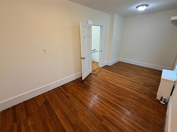5th image of 158 Holland St #1A-201