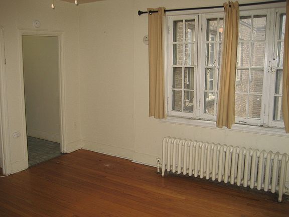 2nd image of 27 Stanwix St APT 2B