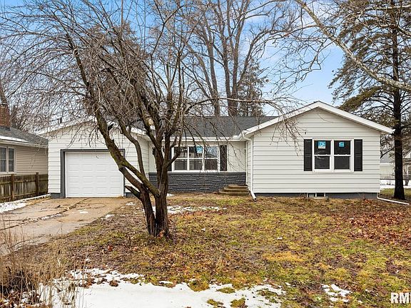 2nd image of 1527 E Melaik Ct