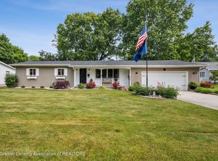 716 E Oak St, Greenville, MI 48838