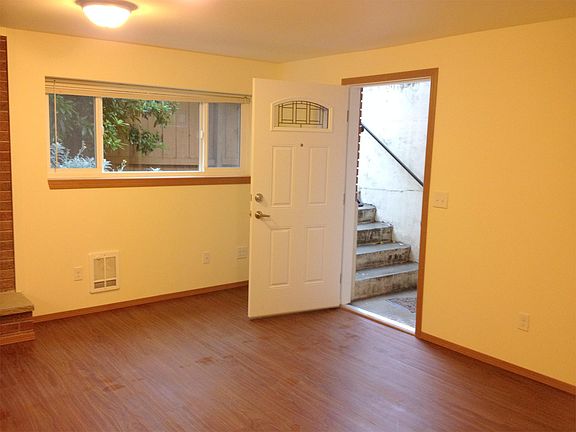 3rd image of 2436 NW 59th St #B