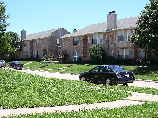 2nd image of 1517 Barbara Dr