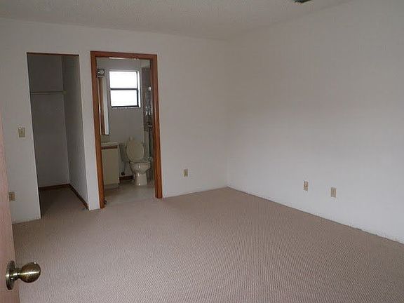 4th image of 2150 SW Barthel St