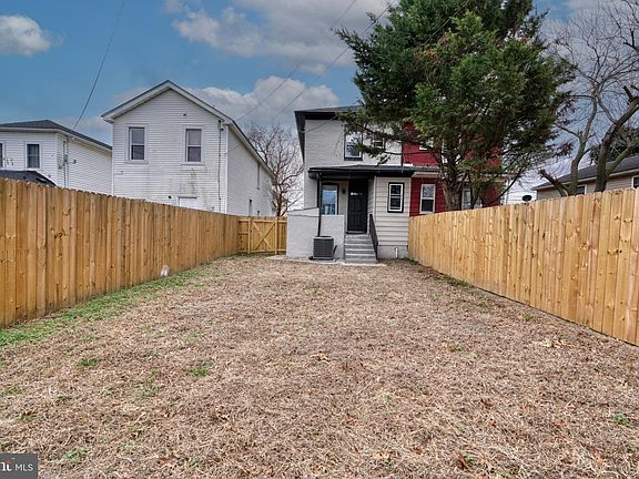5th image of 20 Woodland Ave